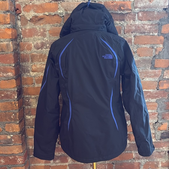 The North Face Ski Jacket - Picture 4 of 13